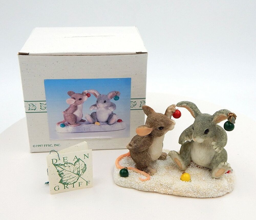 Charming Tails Decorating Binkey Mouse Rabbit Figurine 87-714 Fitz Floyd 1997